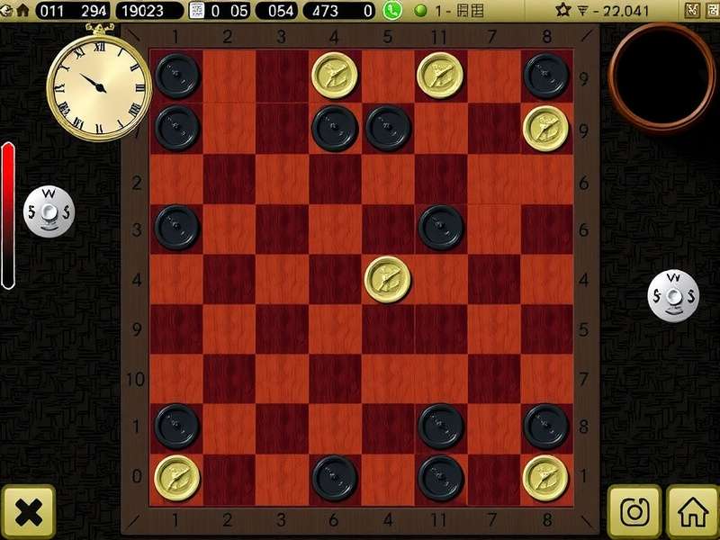 Checkers board setup with red and black pieces ready for an online match